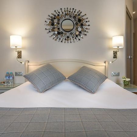 Hotel La Residence Du Berry Versailles Bagian luar foto