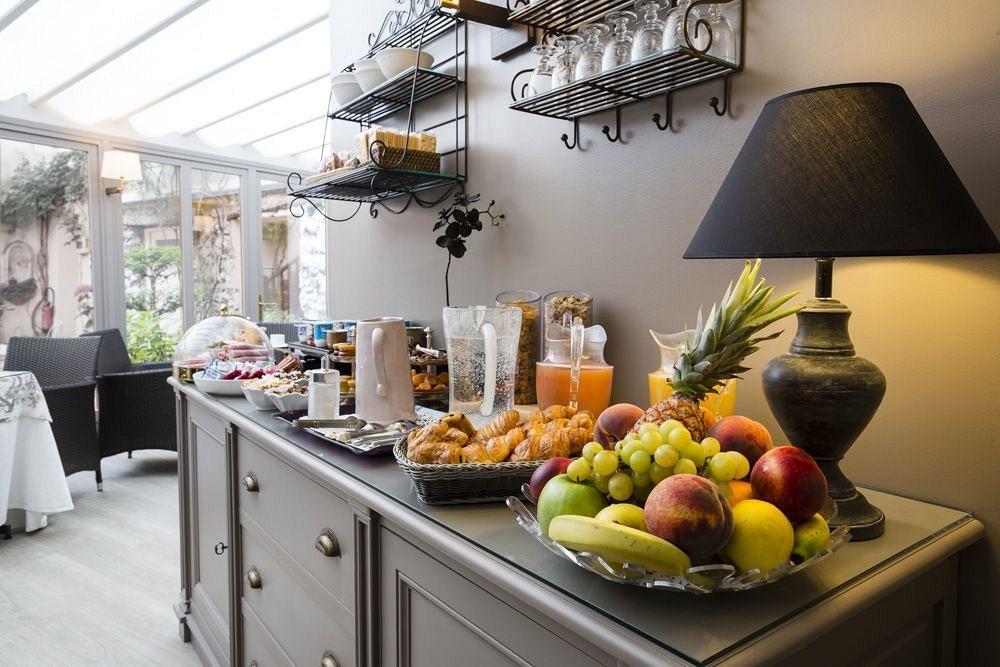 Hotel La Residence Du Berry Versailles Bagian luar foto