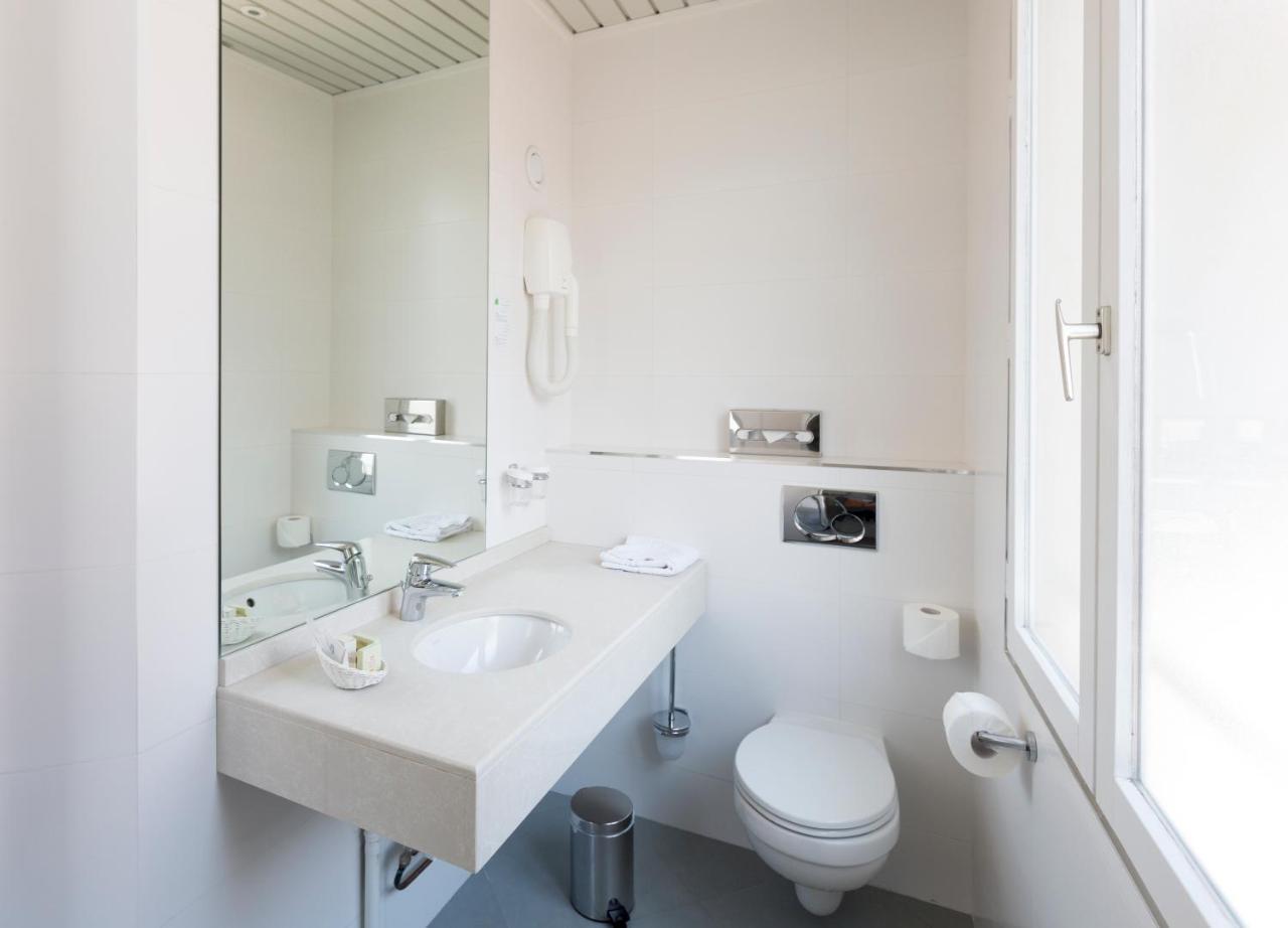 Hotel La Residence Du Berry Versailles Bagian luar foto